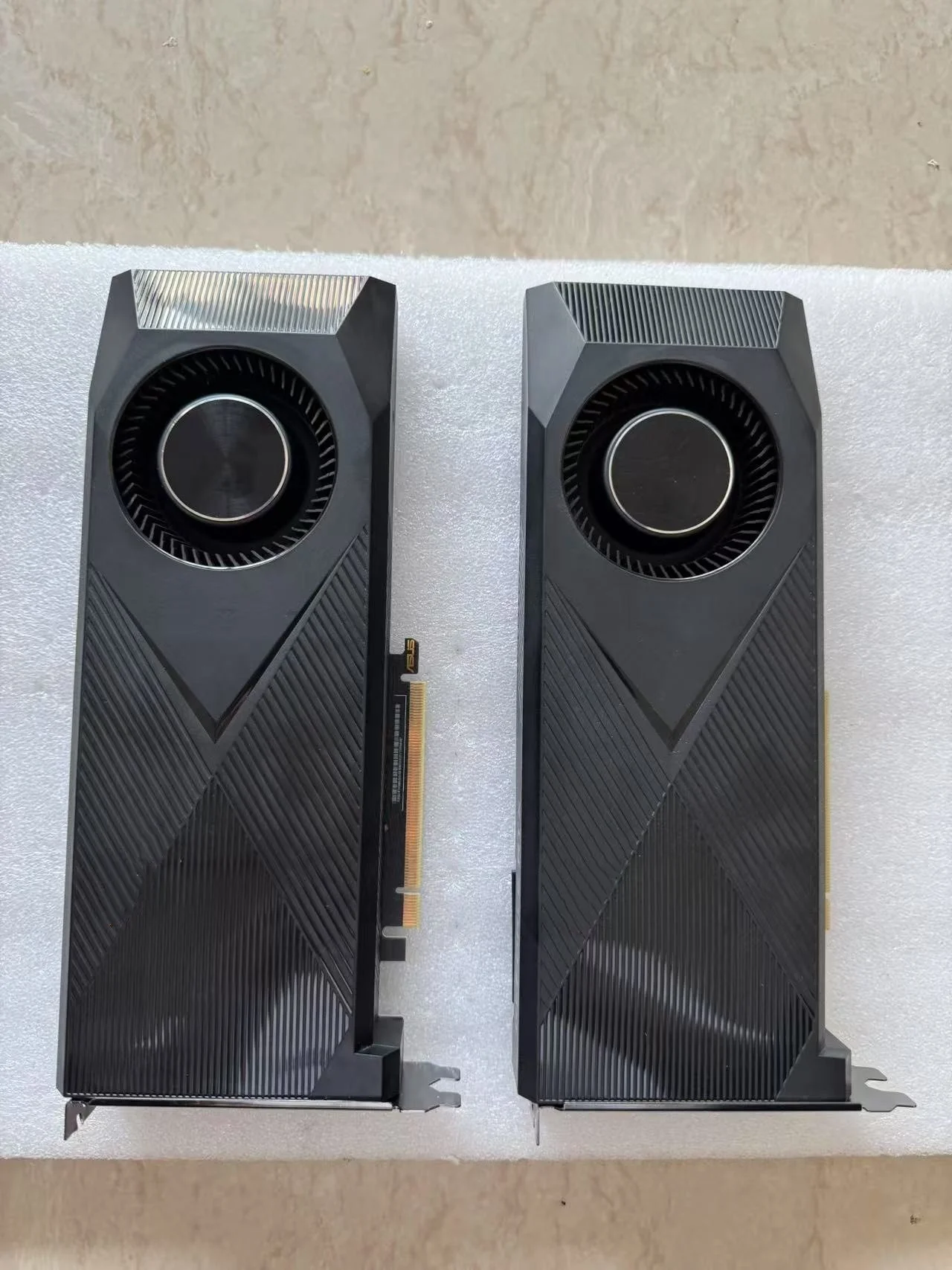 Graphics Card 24Gb Gddr6X - 大人気！RTX 3090高性能グラフィックカード。RTX3090 GPU搭載のサーバー、デスクトップワークステーション向け。24GB GDDR6X、PCI Express対応ビデオカード。